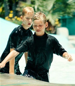 lycra swim shirt black